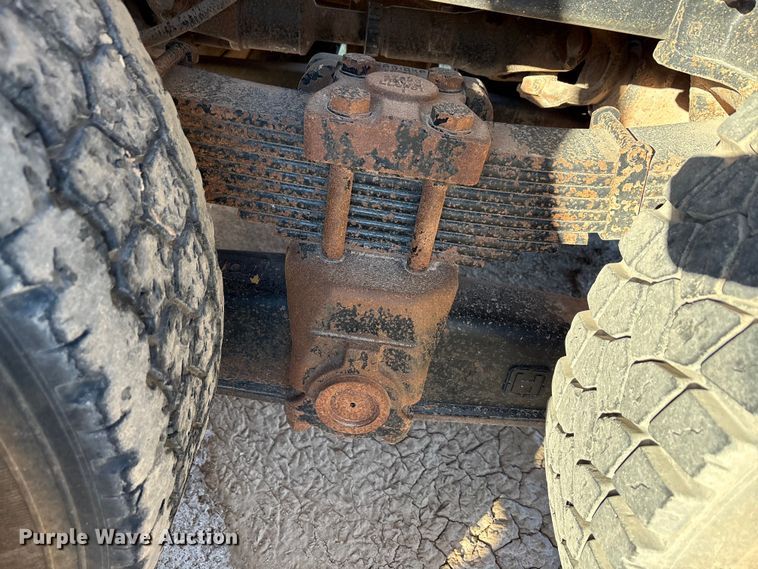 image for item EA7655 2009 International SF625 dump truck