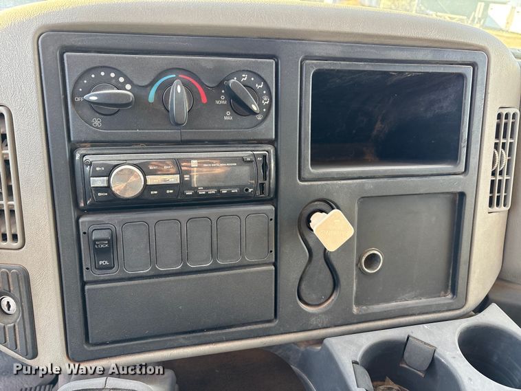 image for item EA7655 2009 International SF625 dump truck