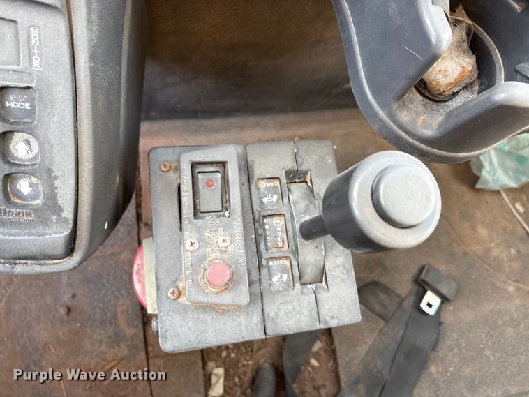 image for item EA7655 2009 International SF625 dump truck