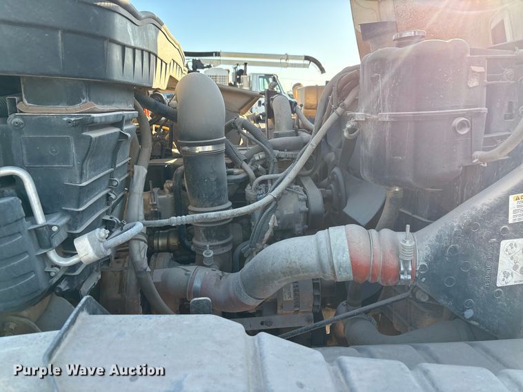 image for item EA7655 2009 International SF625 dump truck