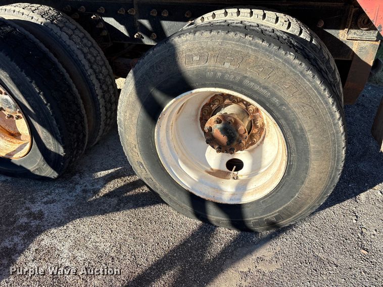 image for item EA7655 2009 International SF625 dump truck