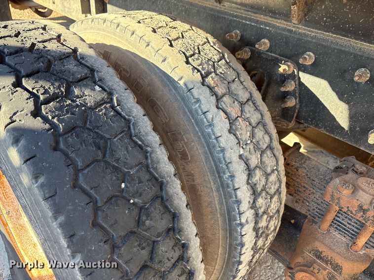 image for item EA7655 2009 International SF625 dump truck