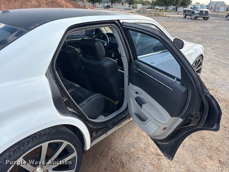 image for item EA7656 2006 Chrysler 300C 