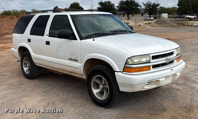 image for item EA7659 2002 Chevrolet Blazer SUV