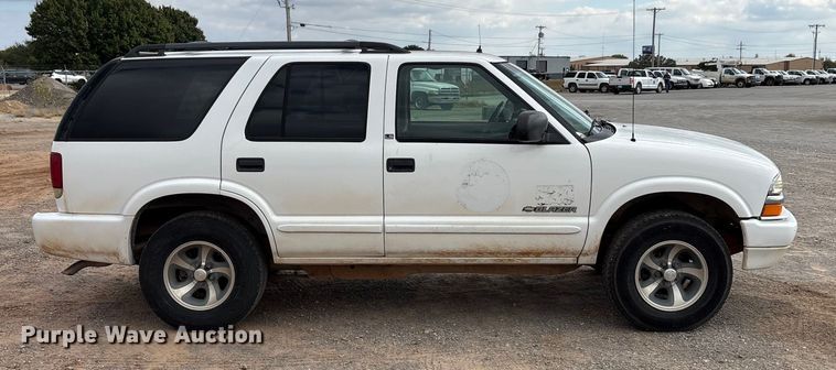 image for item EA7659 2002 Chevrolet Blazer SUV