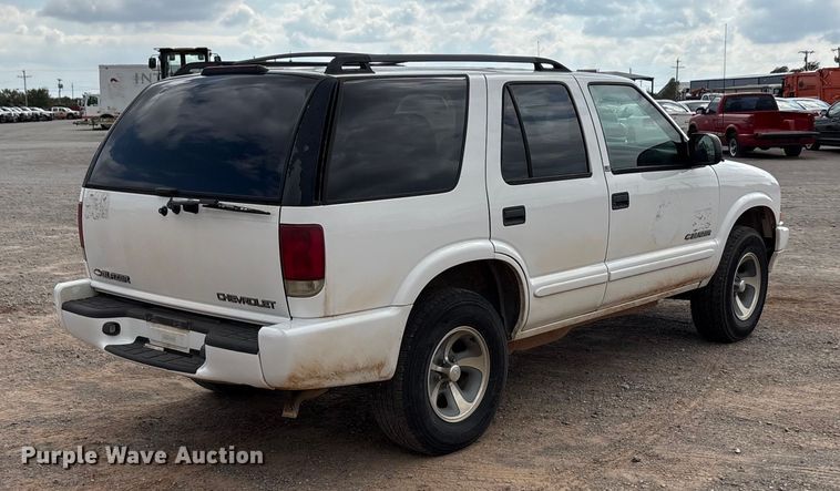 image for item EA7659 2002 Chevrolet Blazer SUV