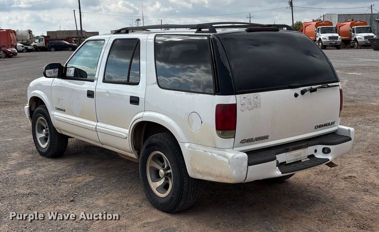 image for item EA7659 2002 Chevrolet Blazer SUV