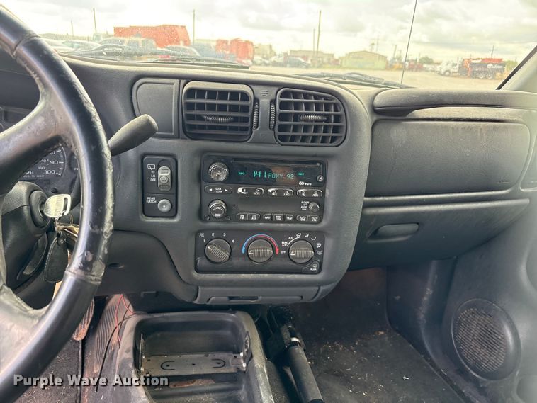 image for item EA7659 2002 Chevrolet Blazer SUV