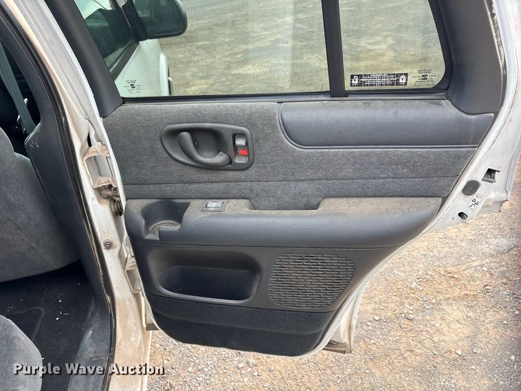 image for item EA7659 2002 Chevrolet Blazer SUV