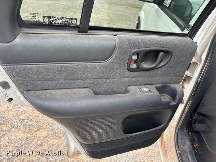 image for item EA7659 2002 Chevrolet Blazer SUV