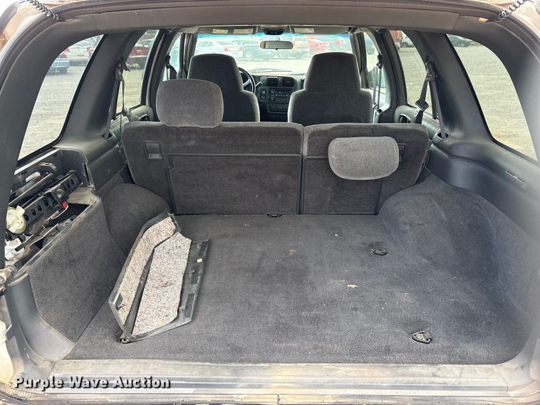 image for item EA7659 2002 Chevrolet Blazer SUV