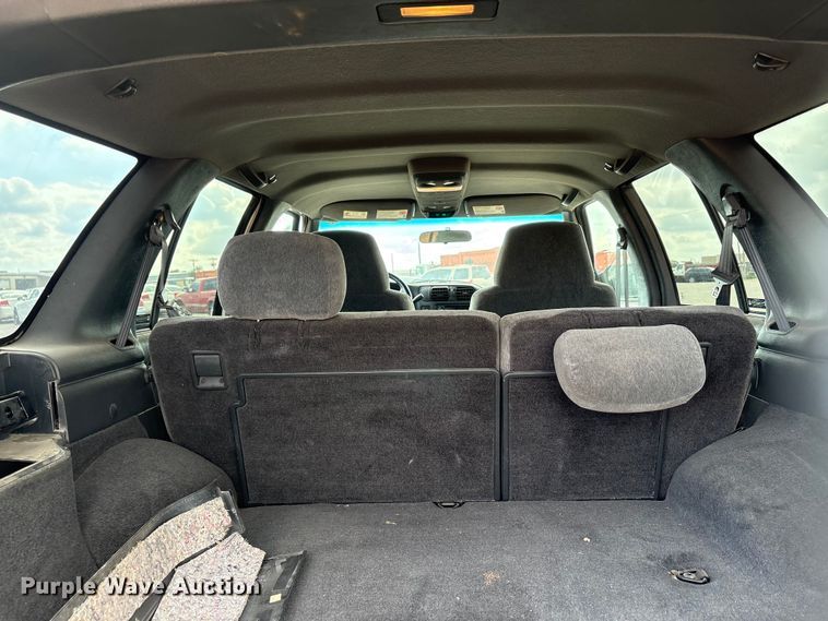 image for item EA7659 2002 Chevrolet Blazer SUV