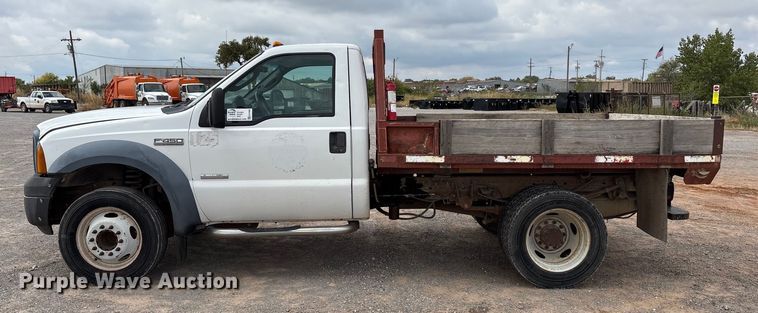 image for item EA7660 2007 Ford F450 Super Duty dump flatbed truck