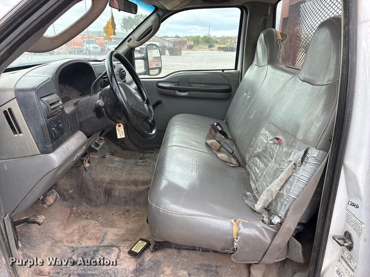 image for item EA7660 2007 Ford F450 Super Duty dump flatbed truck