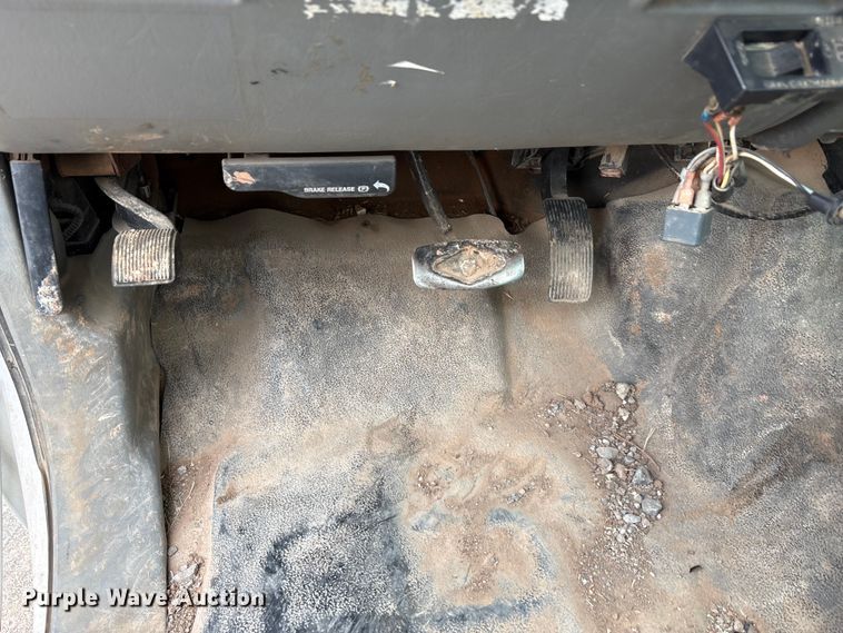 image for item EA7660 2007 Ford F450 Super Duty dump flatbed truck