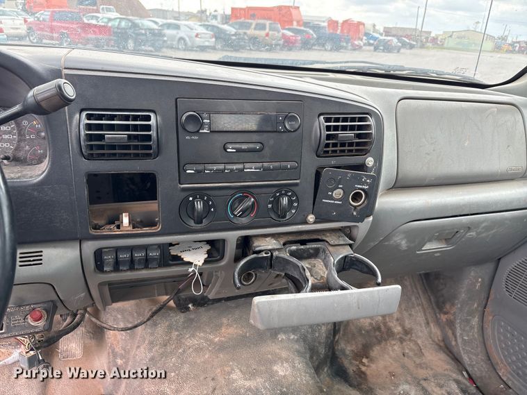 image for item EA7660 2007 Ford F450 Super Duty dump flatbed truck