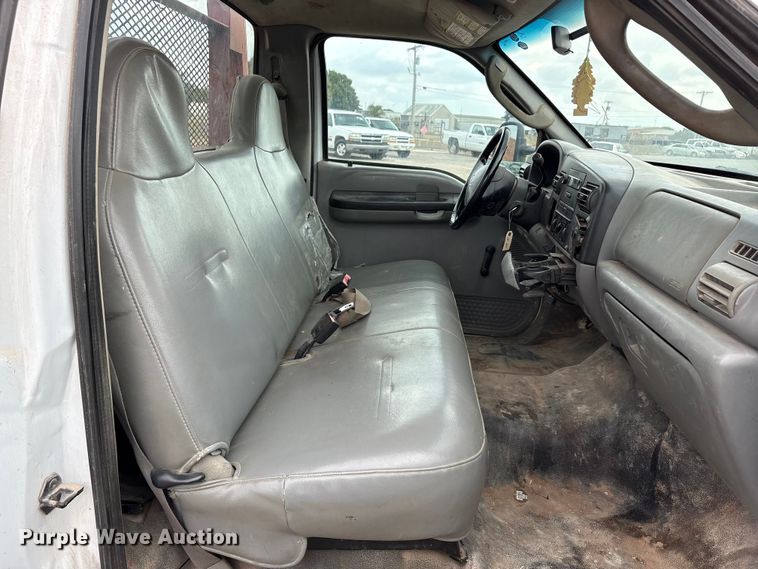 image for item EA7660 2007 Ford F450 Super Duty dump flatbed truck