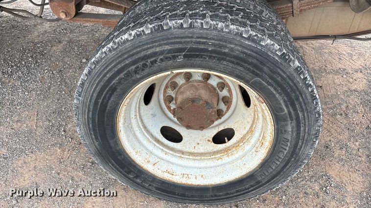 image for item EA7660 2007 Ford F450 Super Duty dump flatbed truck