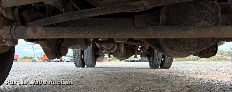 image for item EA7662 2009 Ford F450 Super Duty dump flatbed truck