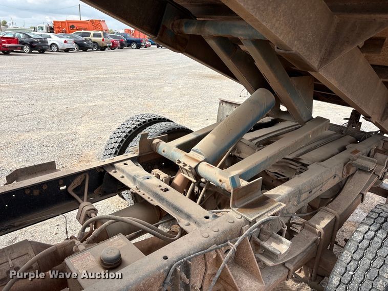 image for item EA7662 2009 Ford F450 Super Duty dump flatbed truck