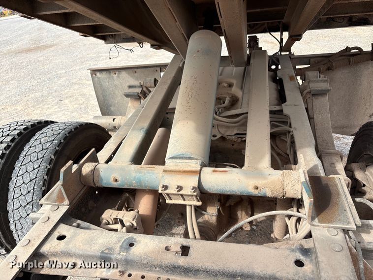 image for item EA7662 2009 Ford F450 Super Duty dump flatbed truck