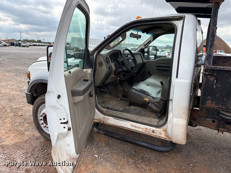 image for item EA7662 2009 Ford F450 Super Duty dump flatbed truck