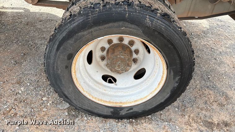 image for item EA7662 2009 Ford F450 Super Duty dump flatbed truck