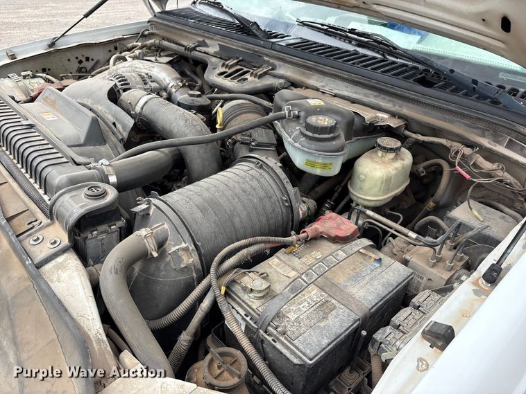 image for item EA7663 2006 Ford F450 Super Duty bucket truck