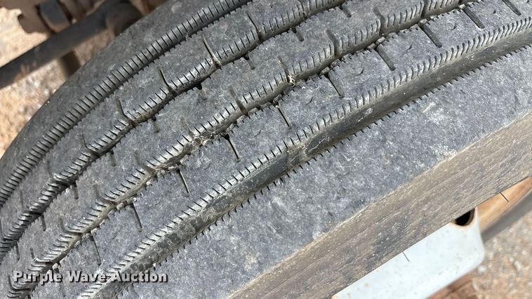 image for item EA7663 2006 Ford F450 Super Duty bucket truck