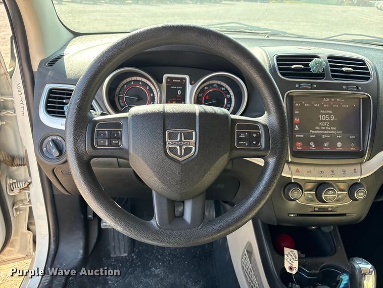 image for item EA7664 2011 Dodge Journey SUV