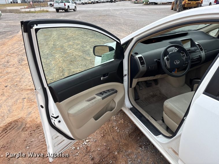 image for item EA7665 2005 Toyota Prius 