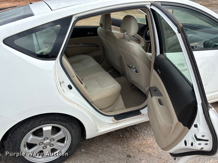 image for item EA7665 2005 Toyota Prius 