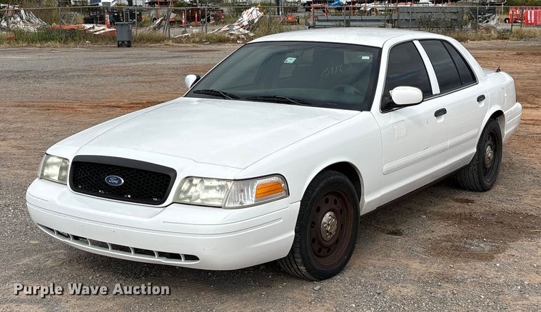 image for item EA7666 2006 Ford Crown Victoria Police Interceptor 