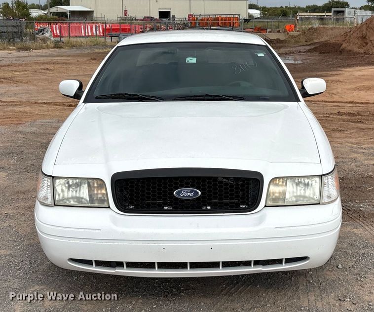 image for item EA7666 2006 Ford Crown Victoria Police Interceptor 