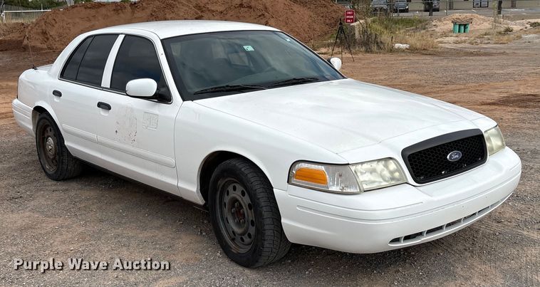 image for item EA7666 2006 Ford Crown Victoria Police Interceptor 