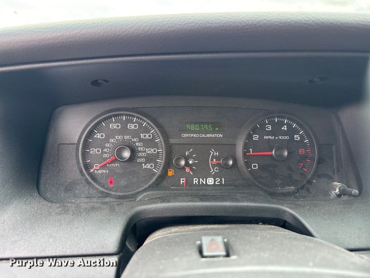 image for item EA7666 2006 Ford Crown Victoria Police Interceptor 