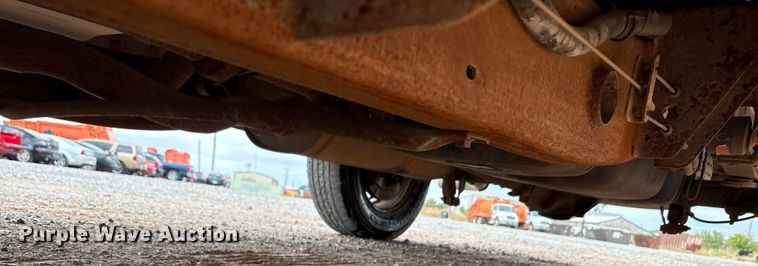 image for item EA7668 2004 Chevrolet Silverado 1500 Ext. Cab pickup truck