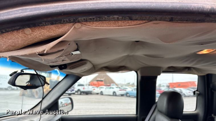 image for item EA7668 2004 Chevrolet Silverado 1500 Ext. Cab pickup truck