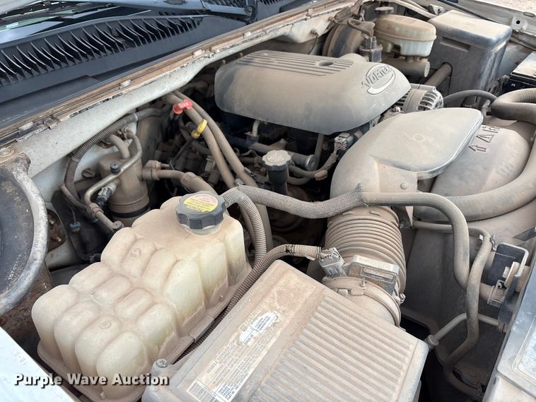 image for item EA7668 2004 Chevrolet Silverado 1500 Ext. Cab pickup truck