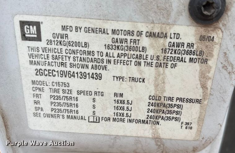 image for item EA7668 2004 Chevrolet Silverado 1500 Ext. Cab pickup truck