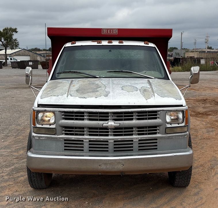image for item EA7669 1998 Chevrolet C3500 dump bed pickup truck