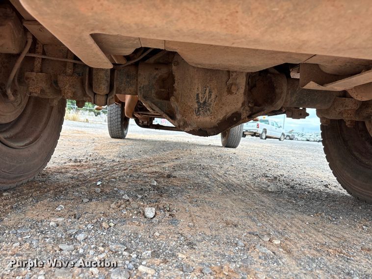 image for item EA7669 1998 Chevrolet C3500 dump bed pickup truck