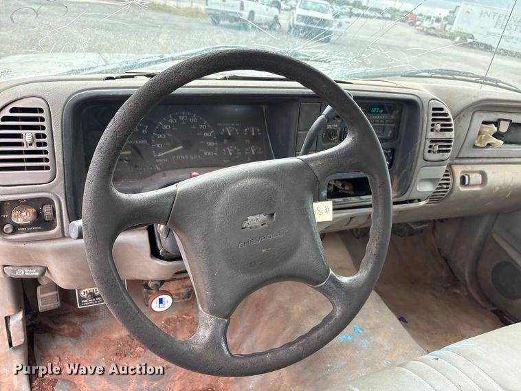 image for item EA7669 1998 Chevrolet C3500 dump bed pickup truck