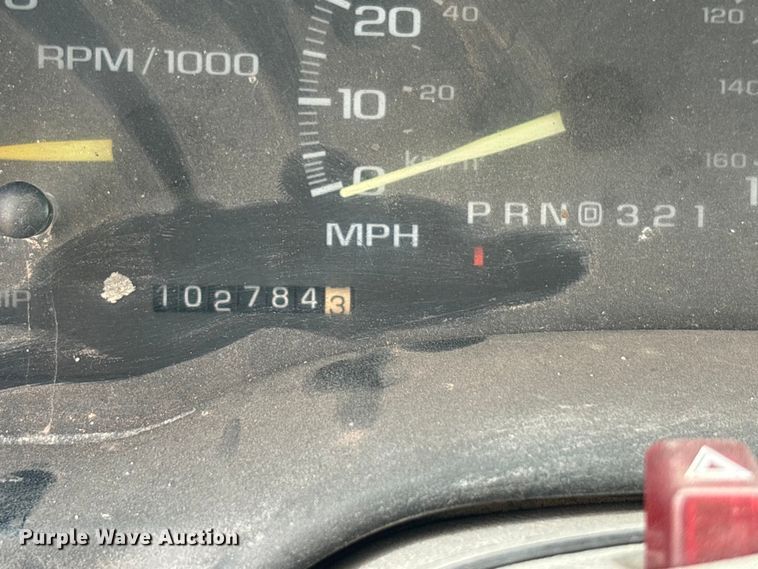 image for item EA7669 1998 Chevrolet C3500 dump bed pickup truck