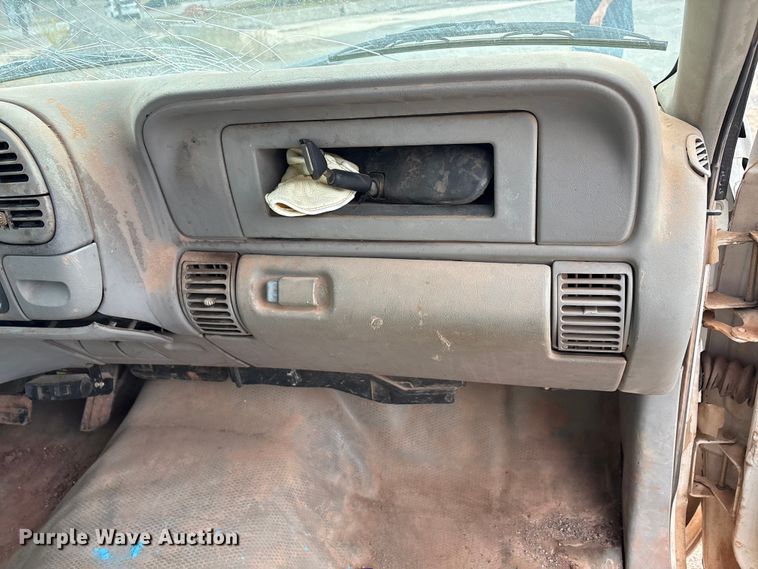 image for item EA7669 1998 Chevrolet C3500 dump bed pickup truck