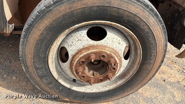 image for item EA7669 1998 Chevrolet C3500 dump bed pickup truck