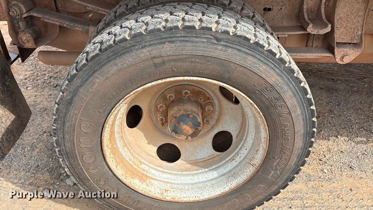 image for item EA7669 1998 Chevrolet C3500 dump bed pickup truck