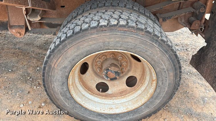 image for item EA7669 1998 Chevrolet C3500 dump bed pickup truck