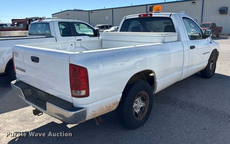 image for item EA7670 2002 Dodge Ram 1500 pickup truck