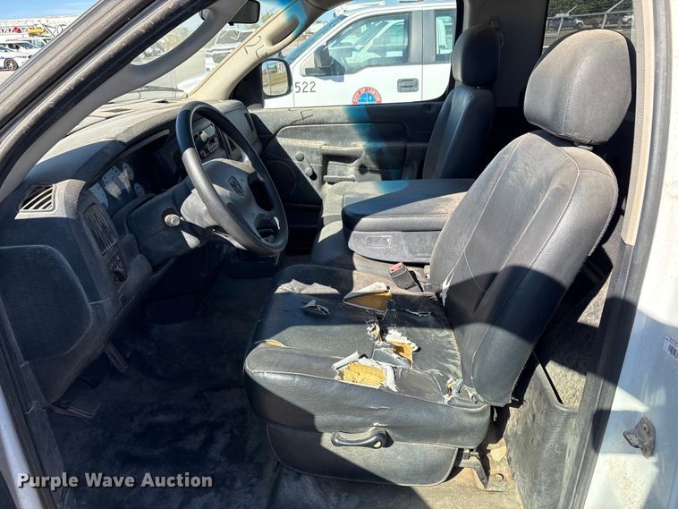 image for item EA7670 2002 Dodge Ram 1500 pickup truck